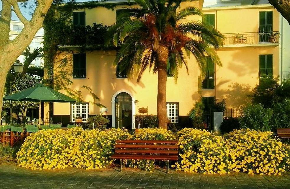 Hotel Beau Rivage Alassio Ngoại thất bức ảnh