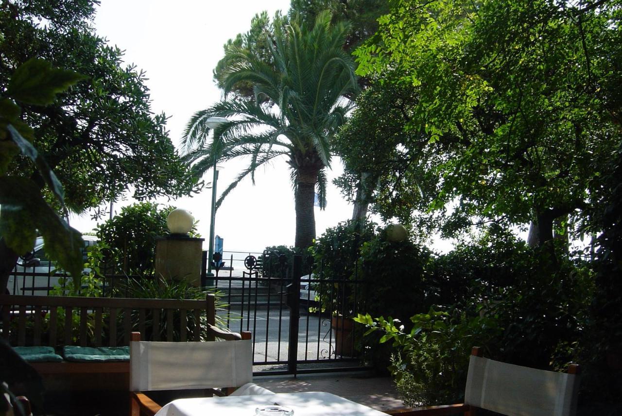 Hotel Beau Rivage Alassio Ngoại thất bức ảnh