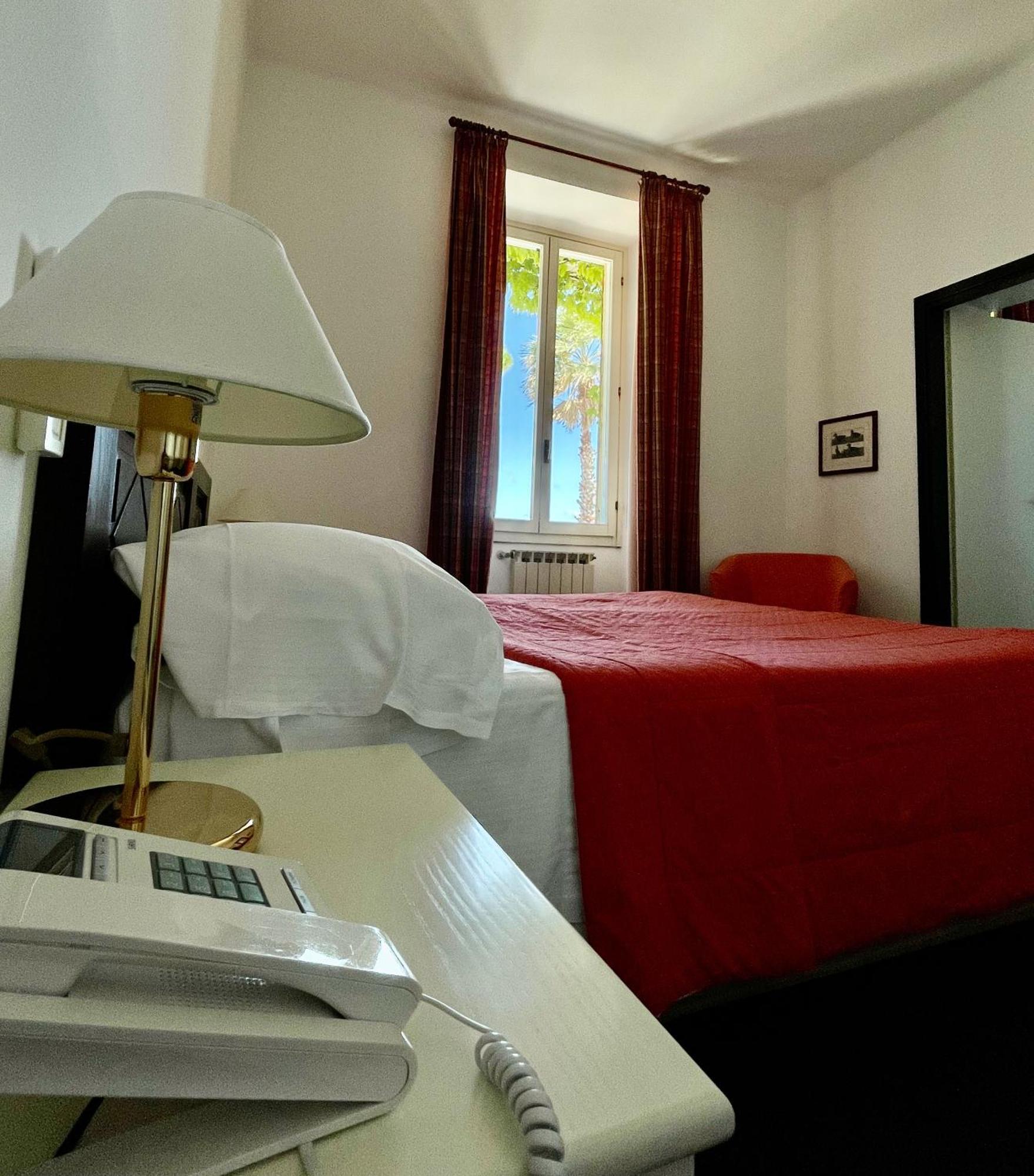 Hotel Beau Rivage Alassio Ngoại thất bức ảnh